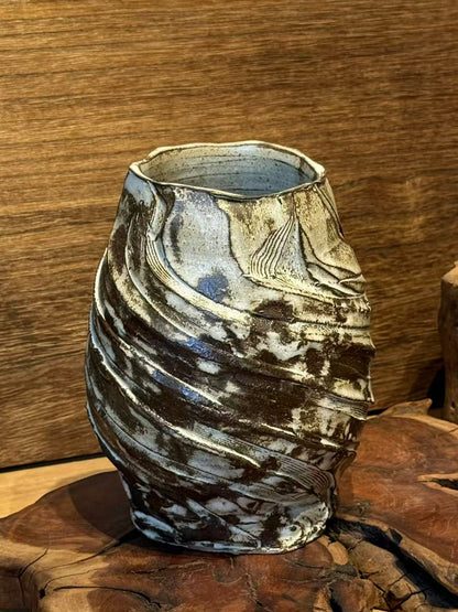 Ridgeform Vase