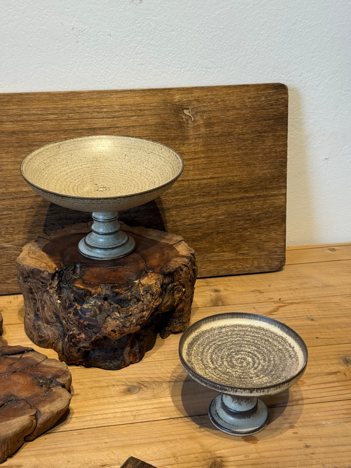 Earthborn Pedestal Plates