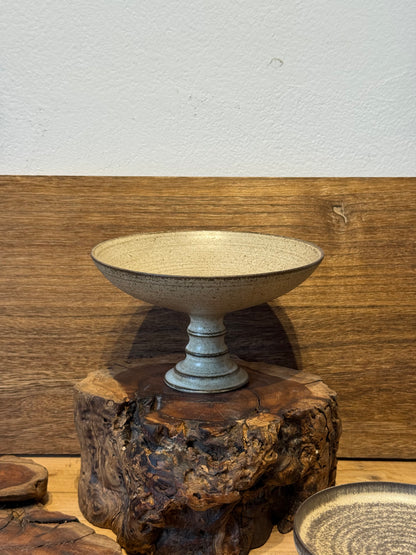 Earthborn Pedestal Plates