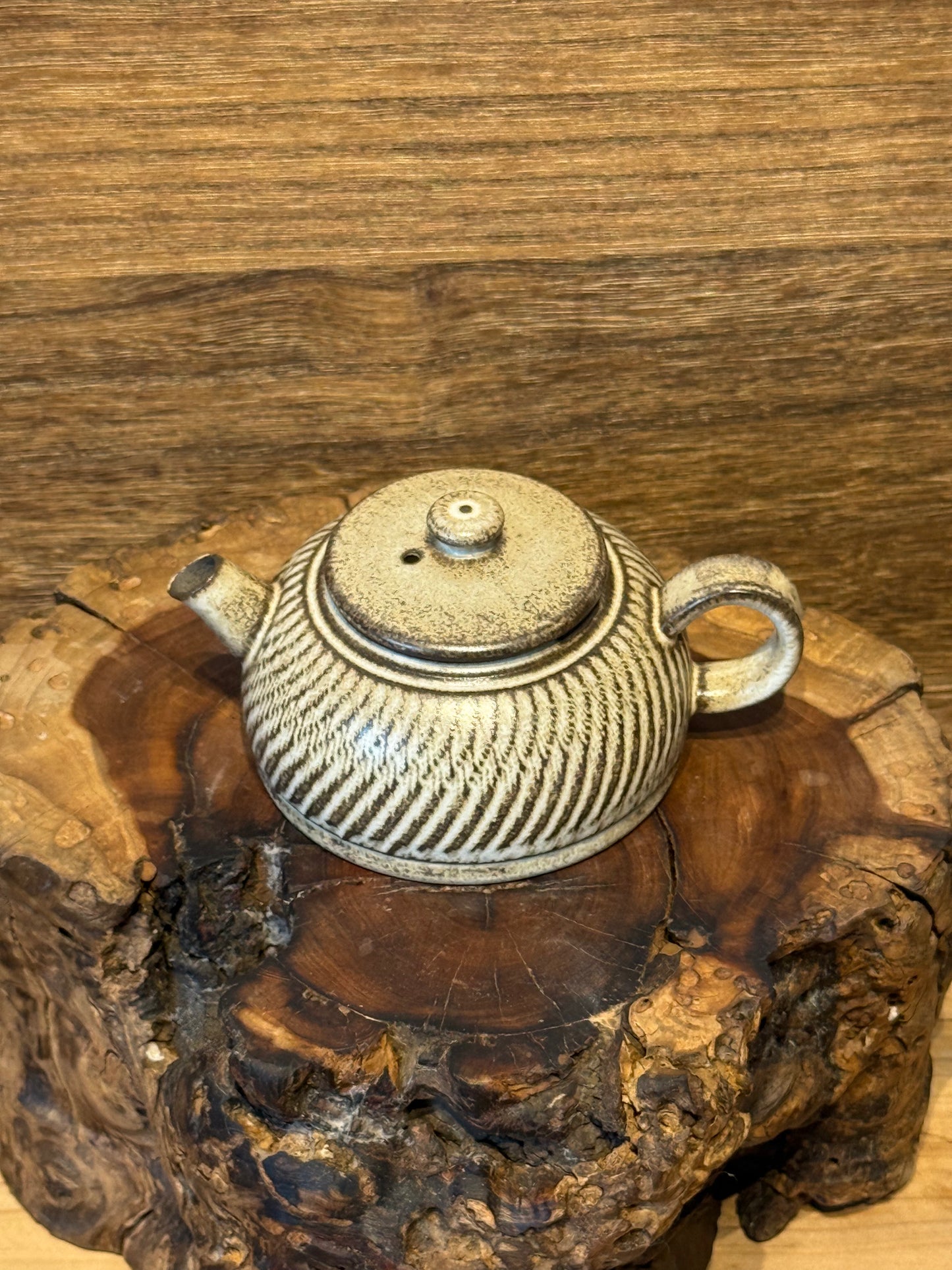 Horizon Teapot
